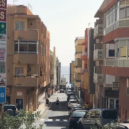 Edificio Teresa Ii * El Medano (Tenerife)
